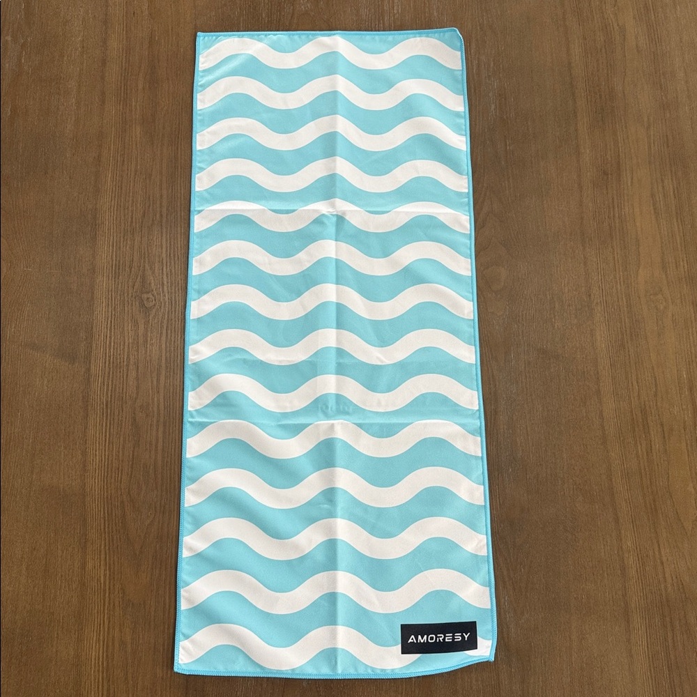 Amoresy Quick-Drying Microfiber Sports Towel NEW